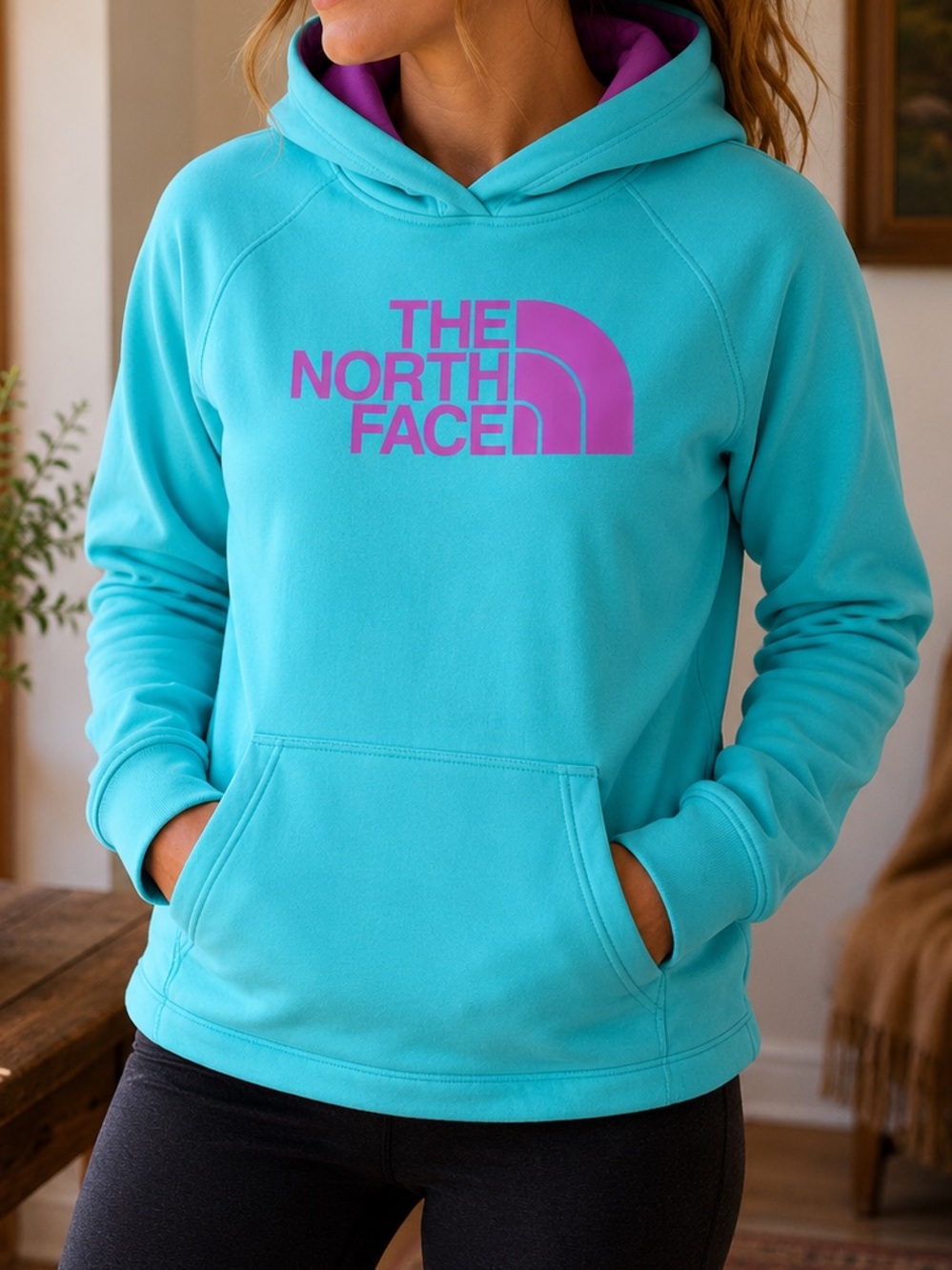 The North Face Women’s Turquoise Fleece-Lined Pullover Hoodie Size Large